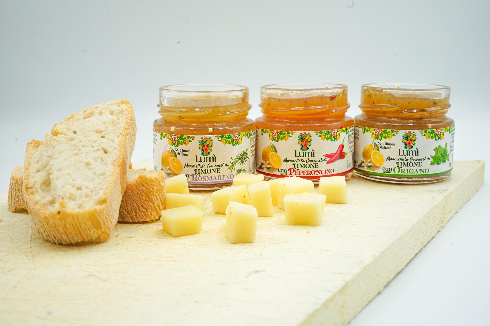 Marmellata gourmet Lumi di limone e origano vasetto da 120 gr. Con formaggio