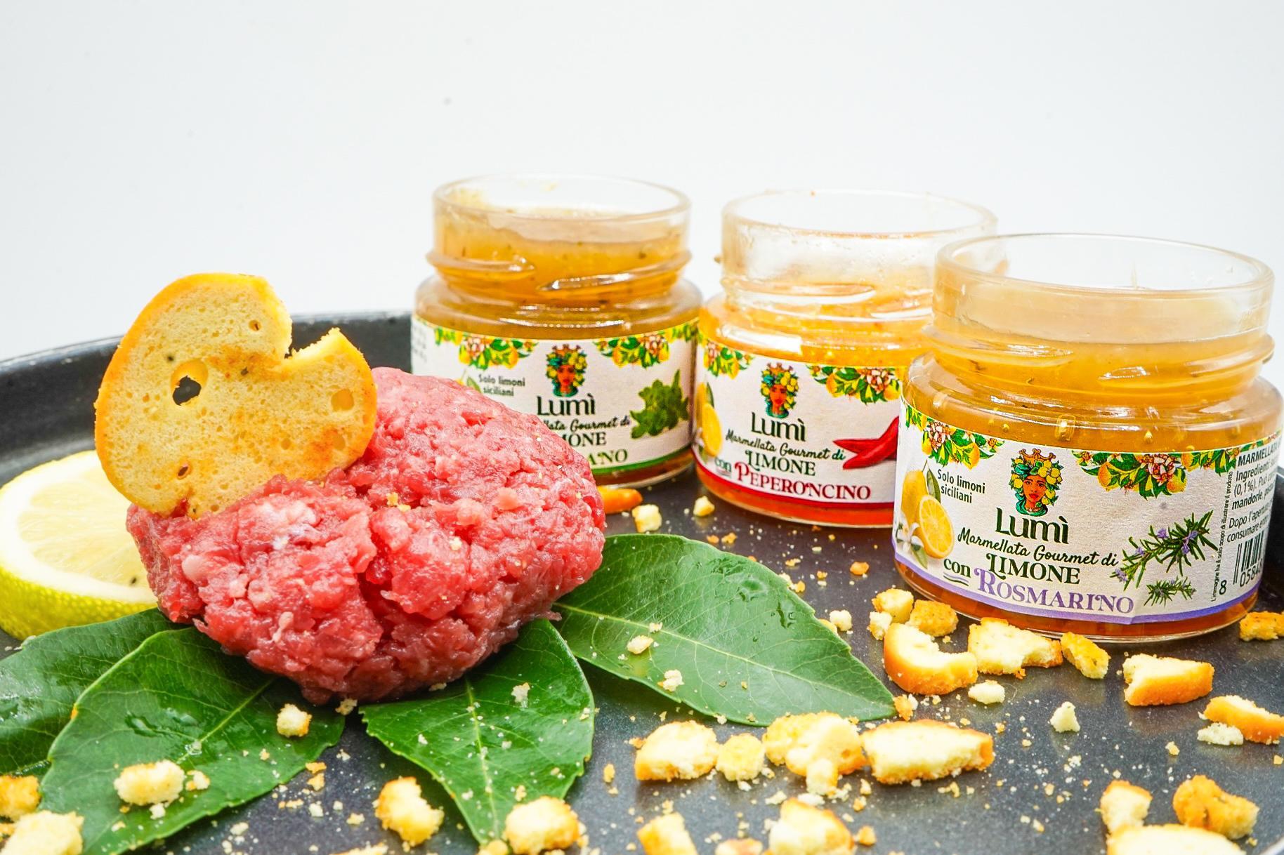 Marmellata gourmet Lumi di limone e rosmarino vasetto da 120 gr. Con carne